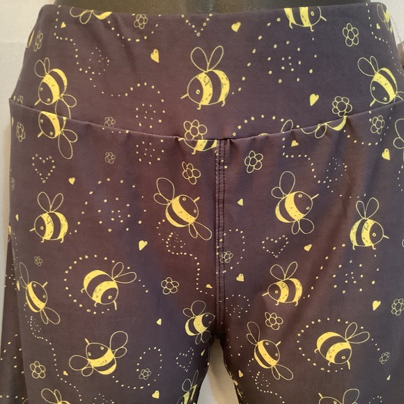 Luv21 Leggings Capris Cropped Women’s Yoga Reg. 2-10 Busy Bee Pattern - Picture 2 of 7